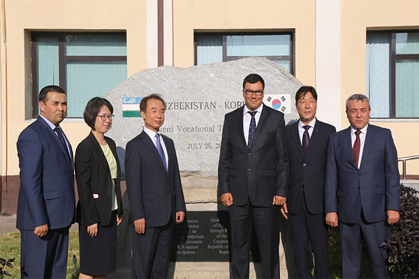 Президент KOICA посетил Центр профессионального обучения в г. Ташкенте
