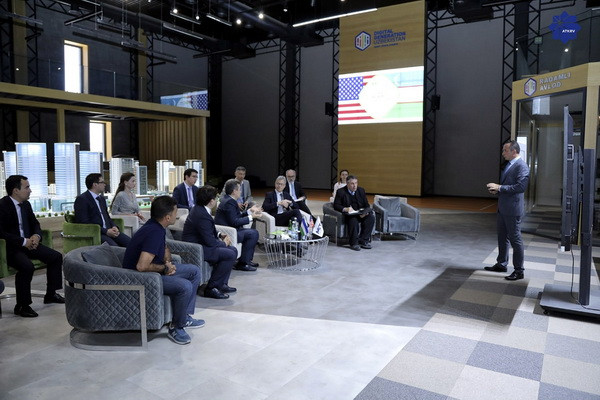 Министр ИКТ выступил с предложением открыть региональные представительства американских IТ- компаний в Узбекистане