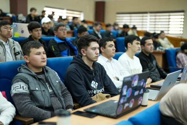 Announcement of the winners of the Hack4DigitalVillage Innovation Challenge