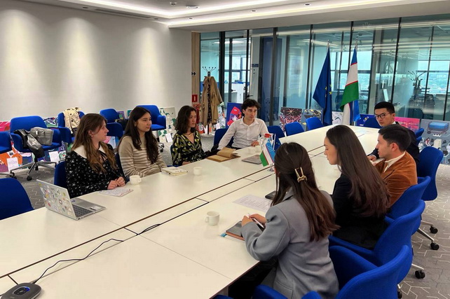 Молодежный парламент Узбекистана обсудил сотрудничество с ЕС