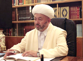 Uzbek Mufti congratulates people with Ramadan month