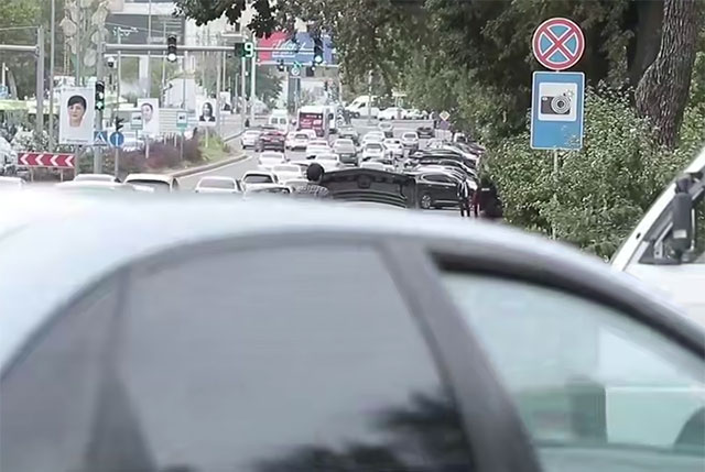 В Узбекистане разрешили остановку в зонах с запрещающими знаками
