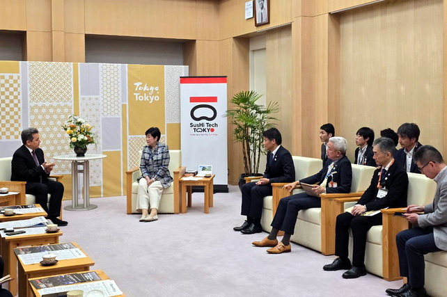 Обсуждены вопросы сотрудничества в сфере технологий с губернатором Токио