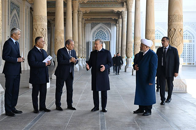 Мирзиёев: комплекс Имама Бухари станет центром науки и паломничества