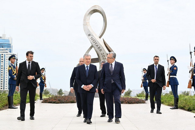 Ўзбекистон Президенти Озарбайжон қаҳрамонларини хотирлади