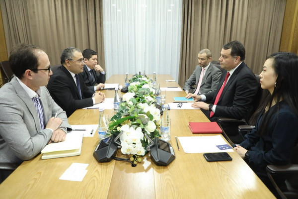 Узбекистан - США: новые проекты сотрудничества в сфере образования