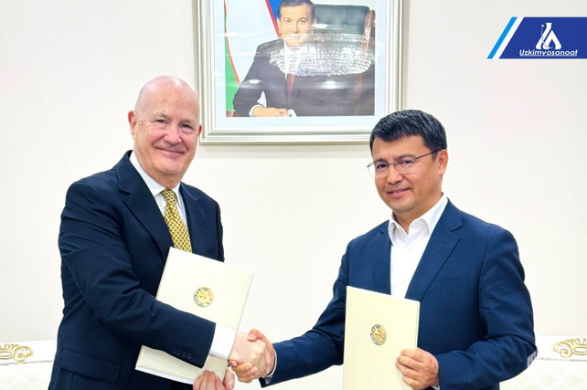 Memorandum of cooperation between Uzkimyosanoat and Acquaflex signed
