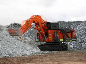 НГМК получил два экскаватора Hitachi EX 3600