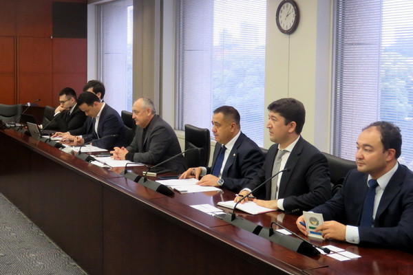 A meeting takes place with the Chairman of JBIC