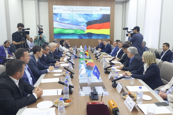 A round table takes place at the Chamber of Commerce and Industry with the delegation of the German-Eurasian Economic Union