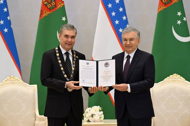 Gurbanguly Berdymukhammedov awarded Uzbekistan's highest honor