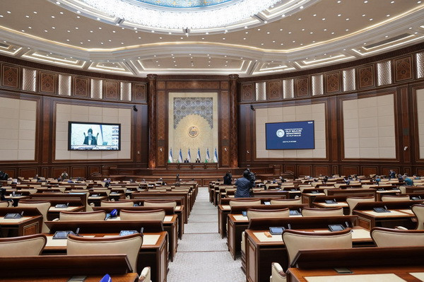 Сорок шестое пленарное заседание Сената Олий Мажлиса начало свою работу
