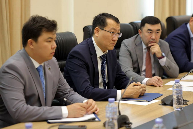 Uzbekistan and Kazakhstan discuss cooperation between industrial enterprises
