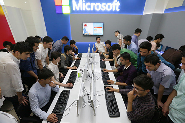 Образовательный класс Microsoft открыт в Университете Инха в г. Ташкенте