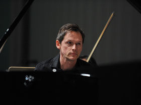 Аншлаги на концертах французского виртуоза