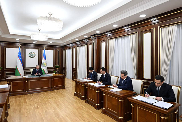 Мирзиёев поручил модернизировать систему трудовой миграции в Узбекистане
