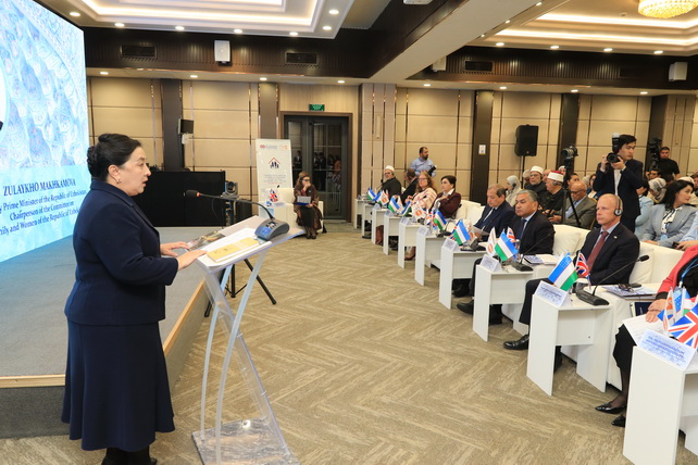 Tashkent Hosts Dialogue on Islamic Values and Women’s Rights