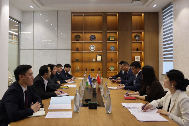 Узбекистан и Китай обсудили инвестиции и развитие горнодобывающей отрасли