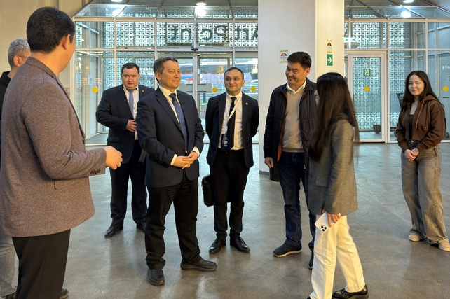 OSON и BILLZ обсуждают стратегию расширения в Центральной Азии на встречах с делегацией Узбекистана