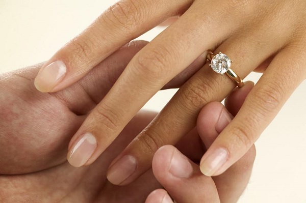 About 306,200 marriages registered in Uzbekistan in 2017
