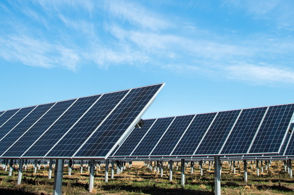 Солнечная фотовольтаика вырвалась в лидеры среди всех видов возобновляемых источников энергии