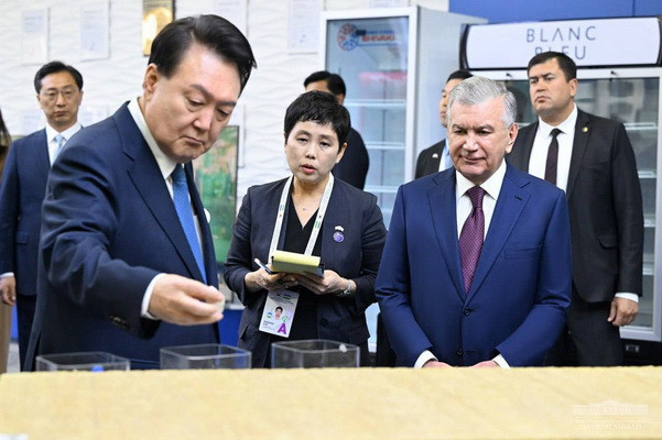 Presidents get acquainted with the activities of the Technopark in Tashkent