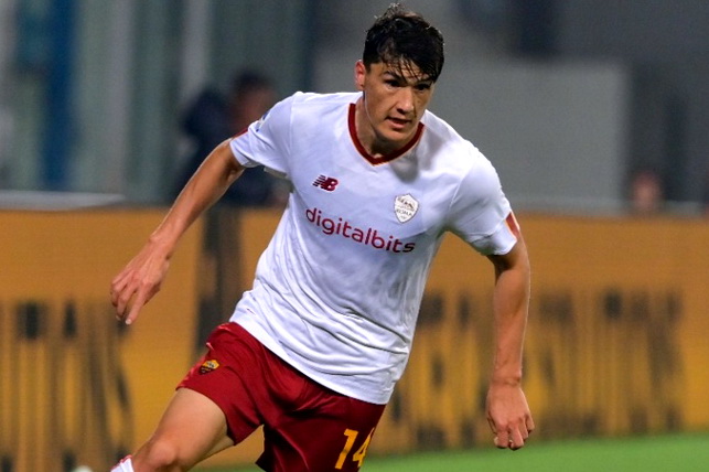 Uzbekistan National Team Captain Aims to Advance from Group at World Cup