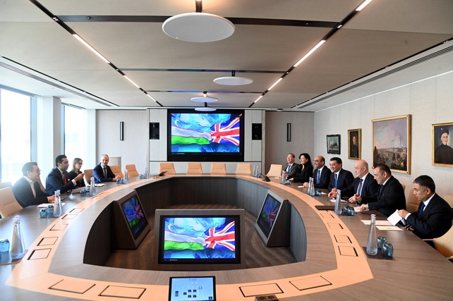 Бахтиёр Саидов обсудил с гендиректором Standard Chartered финансирование крупных проектов в Узбекистане