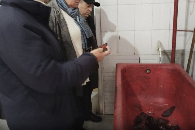 СЭС остановила продажу больной печени на рынке Чорсу