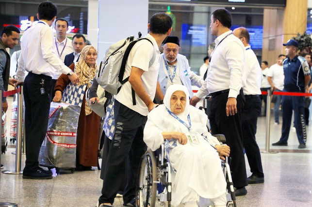 Uzbekistan Finds Violations in Umrah Travel Ads