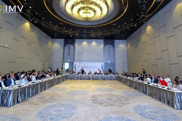 A round table was organized on the topic "Small and medium-sized businesses and microfinance in Uzbekistan"