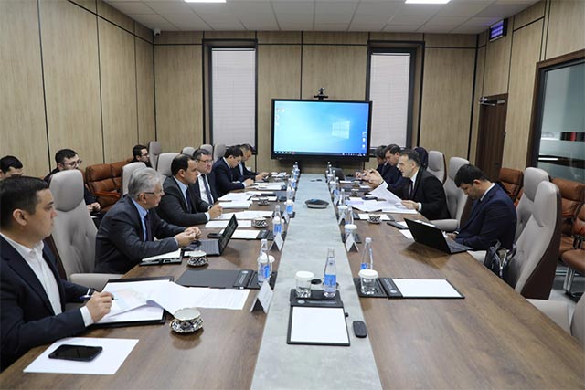 Узбекистан и Таджикистан обсудили углубление сотрудничества в энергетической сфере