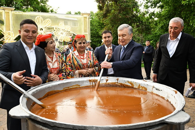 Мирзиёев ознакомился с развитием махалли Богимайдон