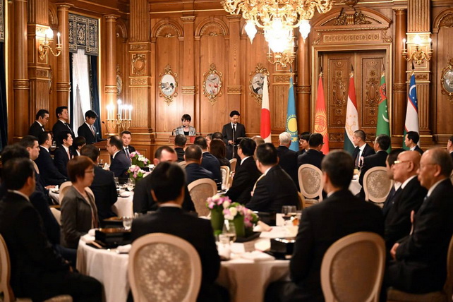 Mirziyoyev Attends Reception Hosted by Japanese Prime Minister in Honor of Central Asian Leaders