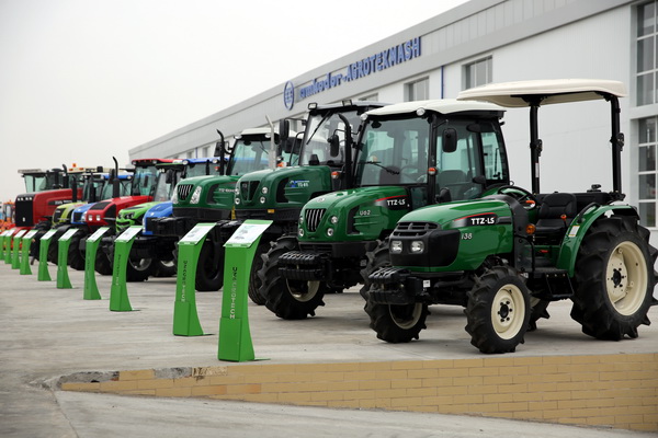 Italian Firms Evaluate Tashkent Tractor Plant Potential