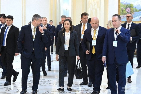 Representatives of VEON Group meet with the President of Uzbekistan at the Council of Foreign Investors