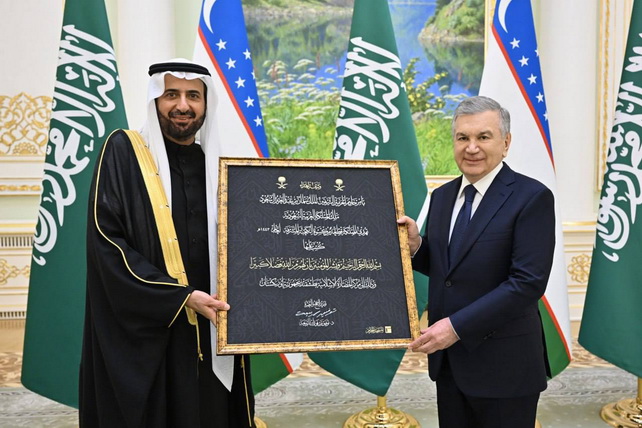 President of Uzbekistan receives delegation from Saudi Arabia