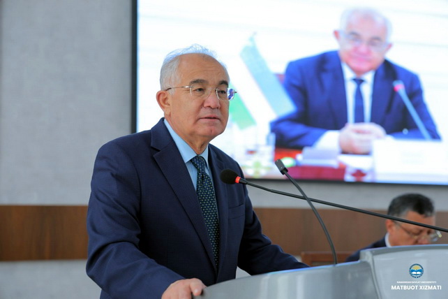 Akademik Akmal Saidov Namangan davlat universitetida talaba-yoshlar bilan uchrashdi