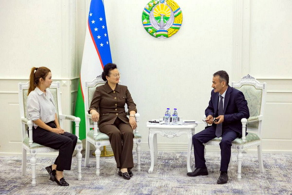 A meeting takes place at the Chamber of Commerce and Industry of Uzbekistan with the delegation of Hunan Province of China