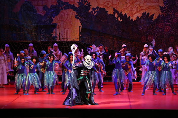 Новогодний подарок от ЛУКОЙЛ: балеты «Жар-птица» и «Шахерезада» в постановке Андриса Лиепы в Ташкенте