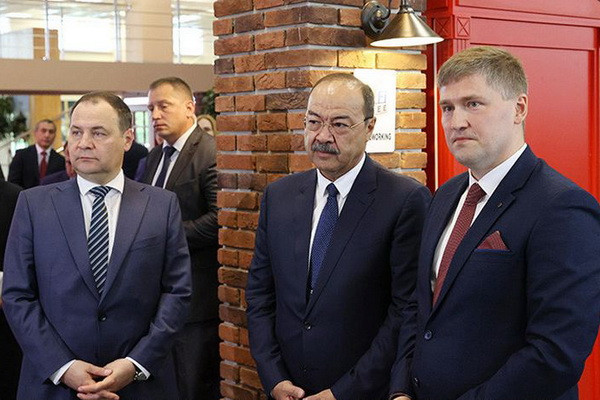 Премьер-министры Узбекистана и Беларуси ознакомились с деятельностью ПВТ