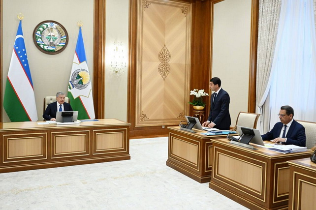 Mirziyoyev Reviews Higher Education and Science Reform Initiatives