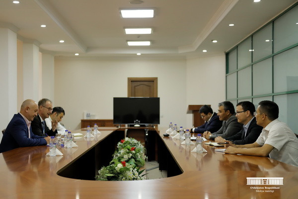 Ministry of Finance hosts a meeting with representatives of IMF