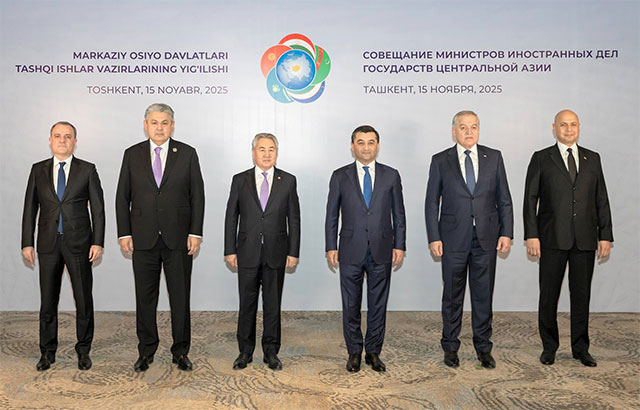 Uzbek Foreign Minister Holds Meeting with Central Asian Counterparts