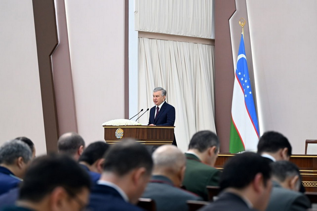 Мирзиёев поручил расследовать хищения на миллиарды сумов в «Узбекнефтегазе» и Агентстве госактивов