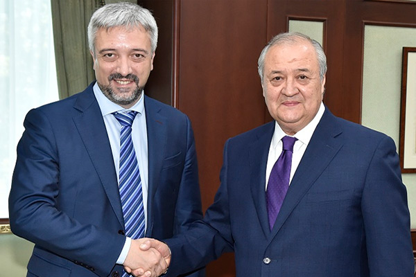 Глава МИД Узбекистана принял Евгения Примакова