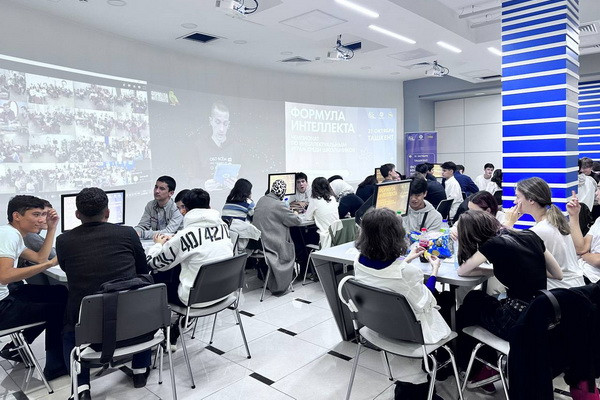 Команда школьников из Наманганской области стала лучшей среди команд Узбекистана в финале международного чемпионата «Формула интеллекта»