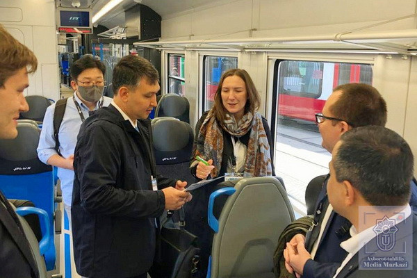 Uzbekistan to purchase 34 electric trains and 100 modern passenger cars