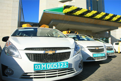 Beeline вручил автомобили победителям Мега Акции