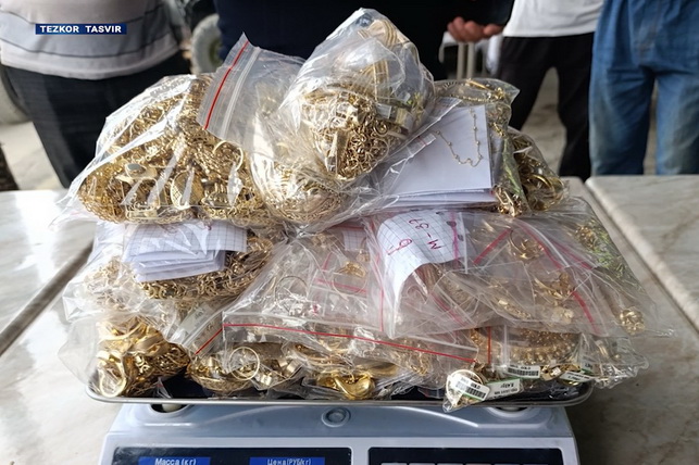 Qirg‘izistondan noqonuniy olib kelingan 19 kg tilla buyumlar to‘xtatib qolindi